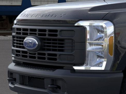 New 2026 Ford F250 XL w/ XL Off-Road Package image 35