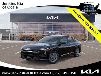 New 2025 Kia K4 LX
