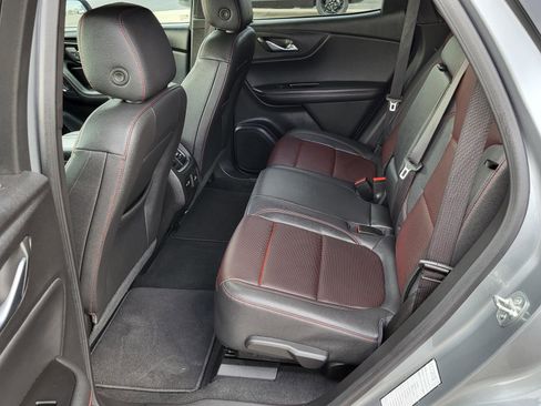 Used 2025 Chevrolet Blazer RS FWD image 13