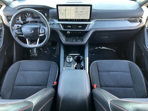 Used 2025 Ford Explorer ST image 14