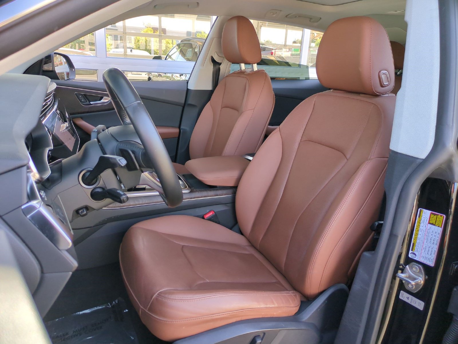 Used 2019 Audi Q8 Premium Plus w/ Premium Plus AWD/4WD image 30