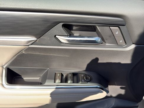 New 2026 GMC Acadia Elevation w/ Elevation Premium Package FWD image 20