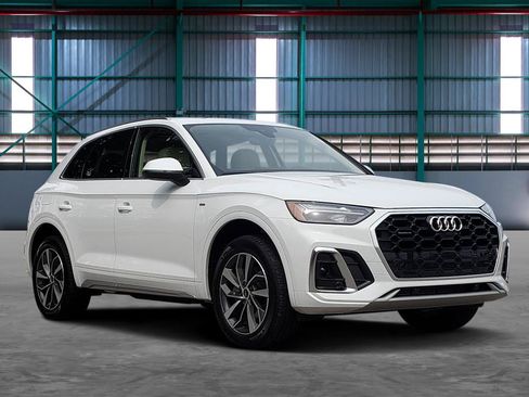 Used 2023 Audi Q5 2.0T Premium Plus w/ Premium Plus Package AWD/4WD image 6