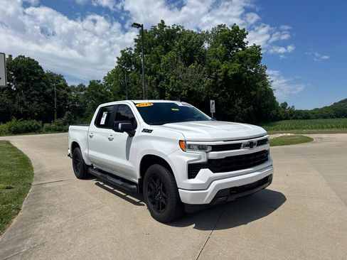 Used 2023 Chevrolet Silverado 1500 RST w/ True North Edition Plus AWD/4WD image 3