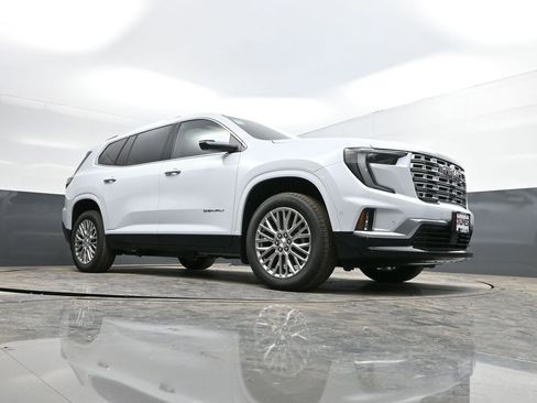 New 2026 GMC Acadia Denali w/ Super Cruise Package AWD/4WD image 32