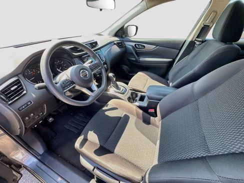 Used 2022 Nissan Rogue Sport S FWD image 11