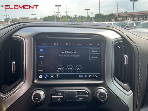 Used 2022 Chevrolet Silverado 1500 LT Trail Boss w/ Bed Protection Package image 12