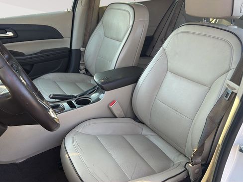 Used 2014 Chevrolet Malibu LT FWD image 15