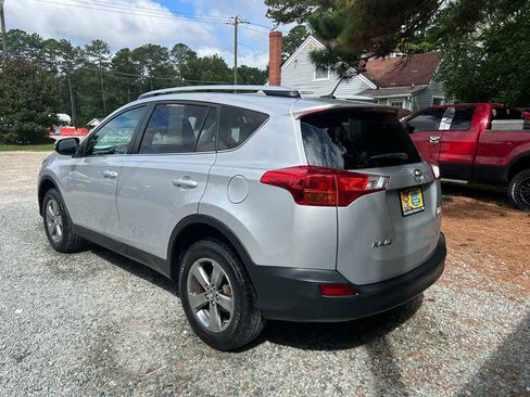 Used 2015 Toyota RAV4 XLE image 4