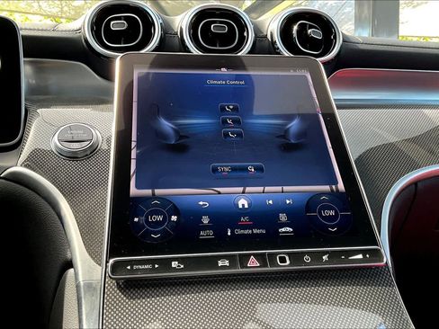 Certified 2024 Mercedes-Benz GLC 300 4MATIC image 35