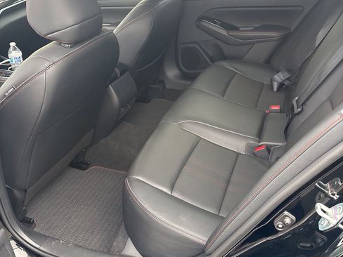 Used 2024 Nissan Altima 2.5 SR w/ SR Premium Package AWD/4WD image 11