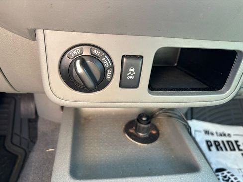 Used 2019 Nissan Frontier SV image 16