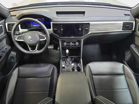 Used 2022 Volkswagen Atlas Cross Sport SE FWD image 10