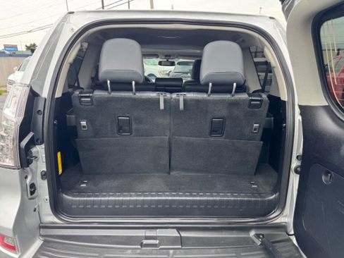 Used 2019 Lexus GX 460 AWD/4WD image 13