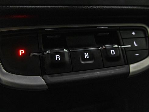 Used 2022 GMC Terrain SLE w/ Driver Convenience Package FWD image 31