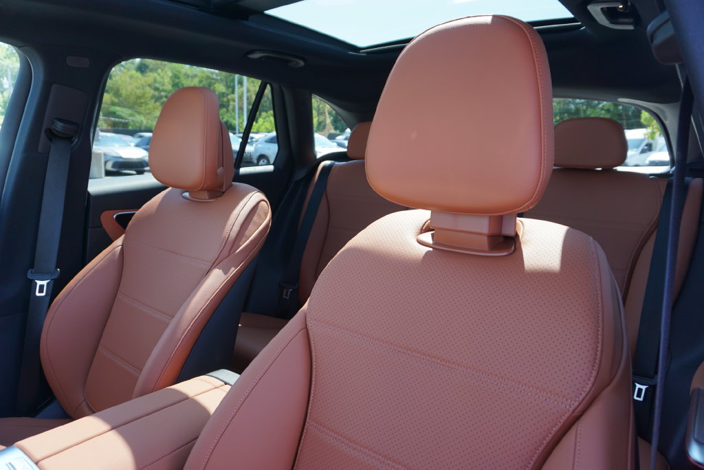 Certified 2026 Mercedes-Benz GLC 300 4MATIC image 28