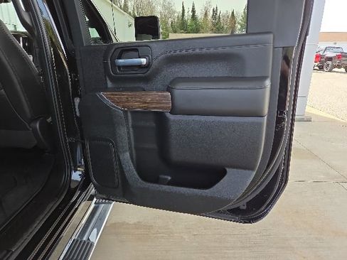 Used 2021 Chevrolet Silverado 2500 High Country w/ Z71 Off-Road Package AWD/4WD image 70