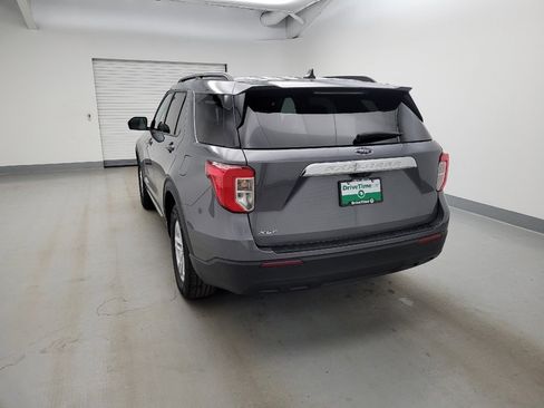 Used 2022 Ford Explorer XLT RWD image 6