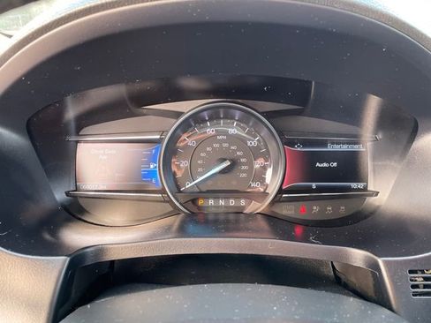 Used 2017 Ford Explorer XLT w/ Equipment Group 202A image 29