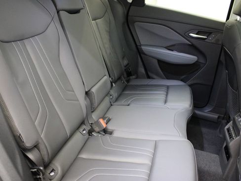 New 2026 Audi Q3 quattro 2.0T AWD/4WD image 21