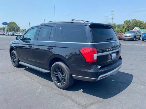 Used 2024 Ford Expedition XLT AWD/4WD image 3