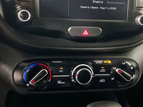 Used 2025 Kia Soul LX w/ LX Technology Package image 26