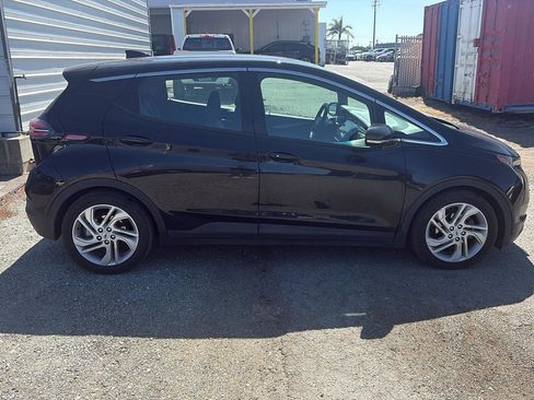 Used 2023 Chevrolet Bolt LT w/ Driver Confidence Package FWD image 6