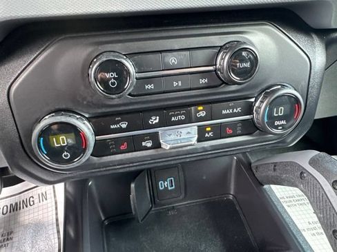 Used 2024 Ford Bronco Big Bend w/ Sasquatch Package AWD/4WD image 15