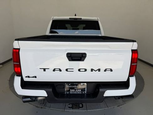 Used 2025 Toyota Tacoma TRD Sport AWD/4WD image 11