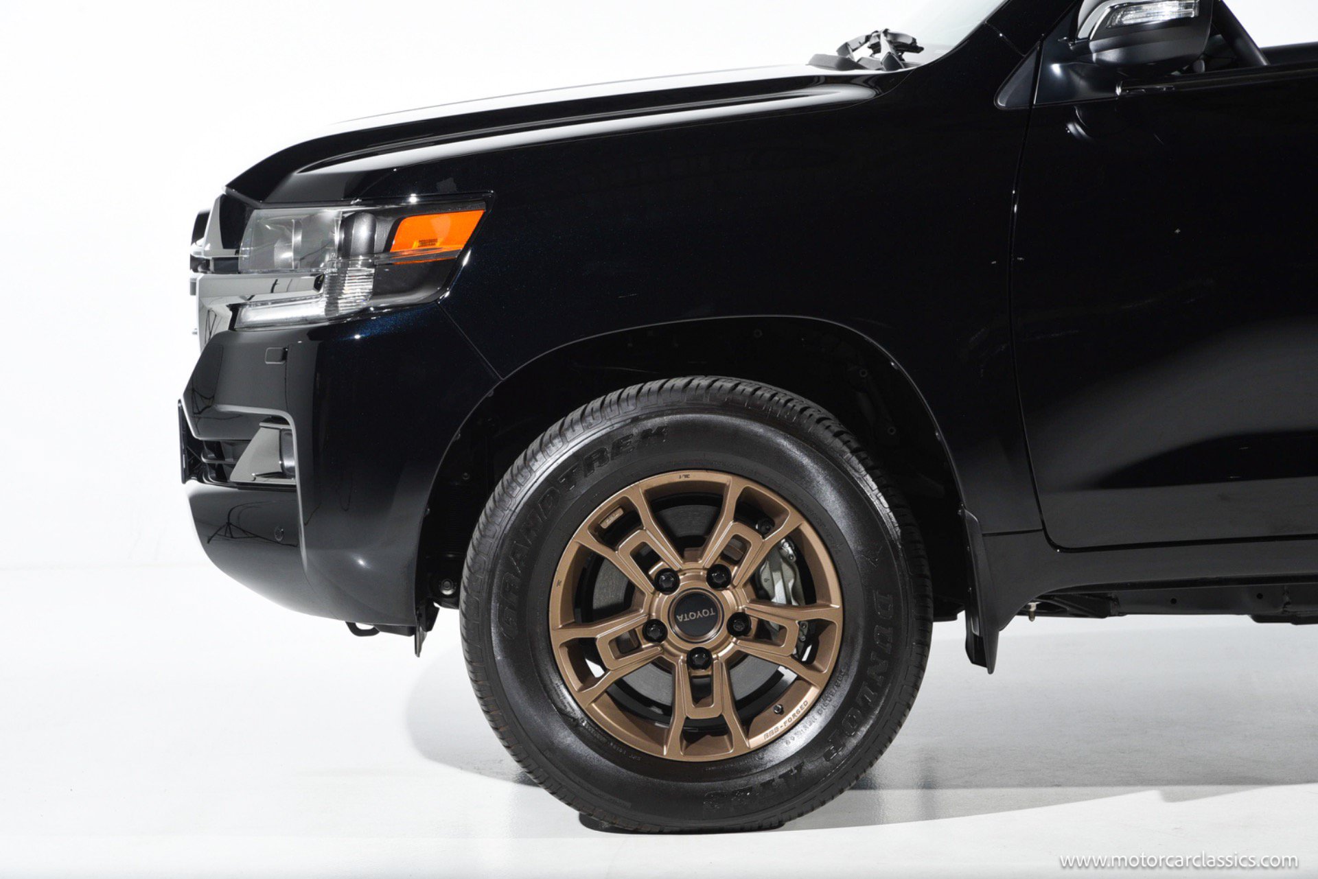 Used 2021 Toyota Land Cruiser Heritage Edition AWD/4WD image 13