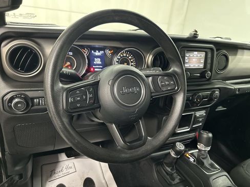 Used 2021 Jeep Wrangler Sport AWD/4WD image 4