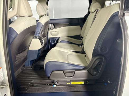 New 2026 Kia Carnival SX w/ SX Dark Edition Package image 20