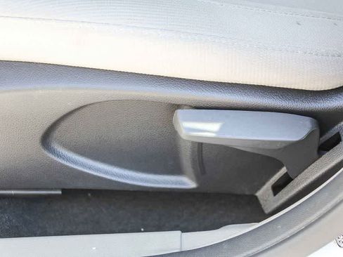 Used 2017 Ford Focus Electric Hatchback FWD image 19