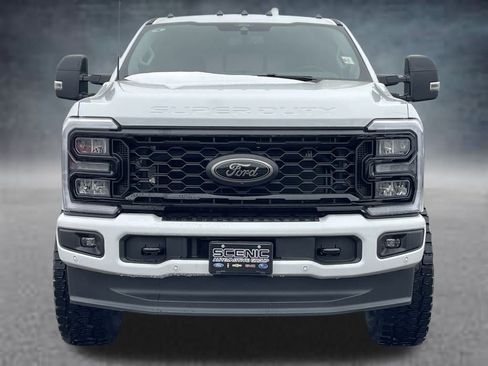 New 2026 Ford F250 Lariat w/ Black Appearance Package image 27