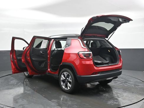 Used 2018 Jeep Compass Limited image 49