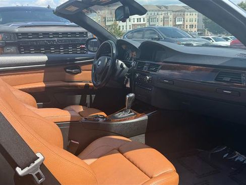 Used 2011 BMW 335i Convertible RWD image 7