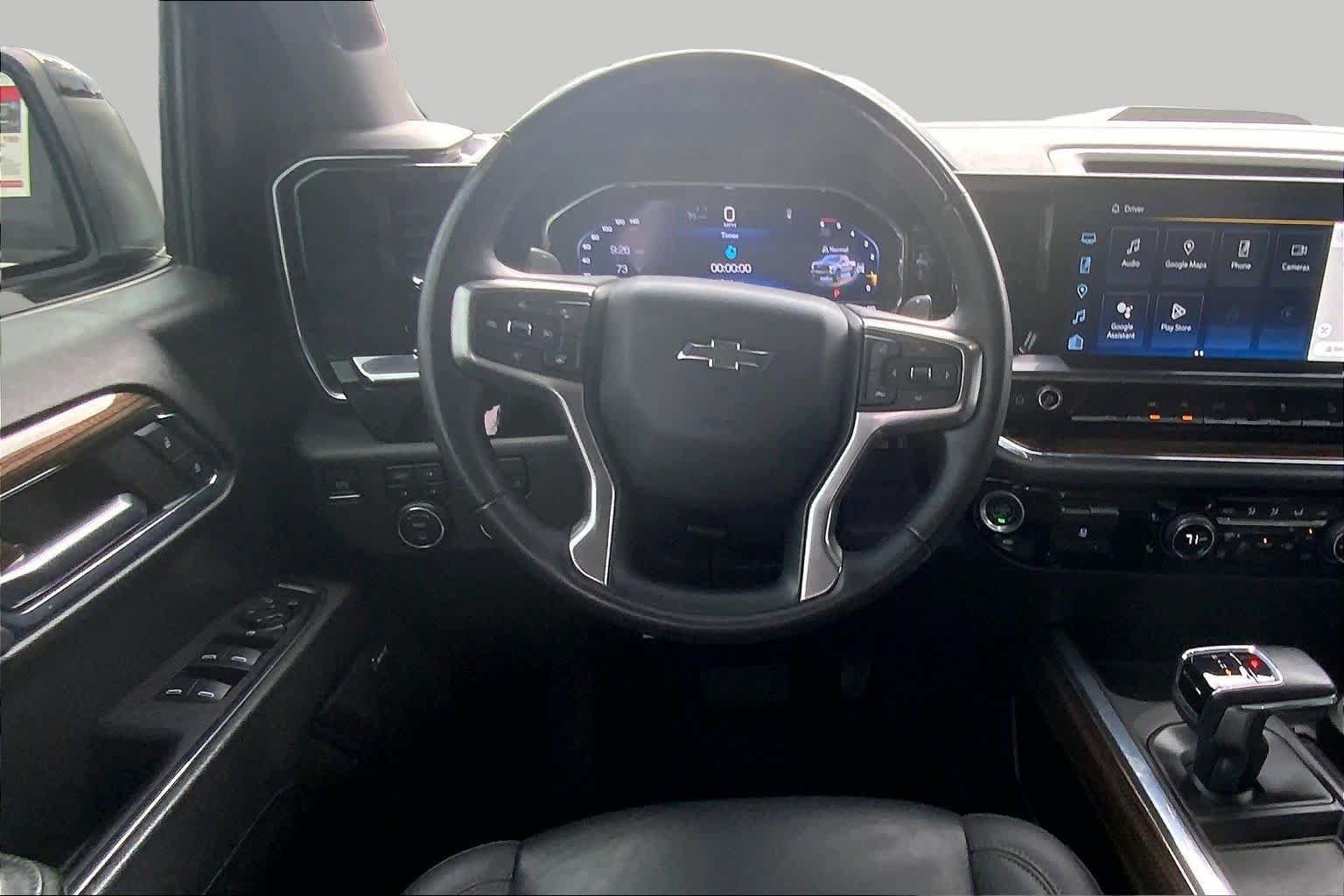 Used 2024 Chevrolet Silverado 1500 LT Trail Boss w/ Convenience Package II AWD/4WD image 6