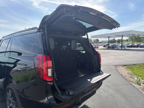 Certified 2025 Ford Expedition Platinum w/ Stealth Performance Package AWD/4WD image 18