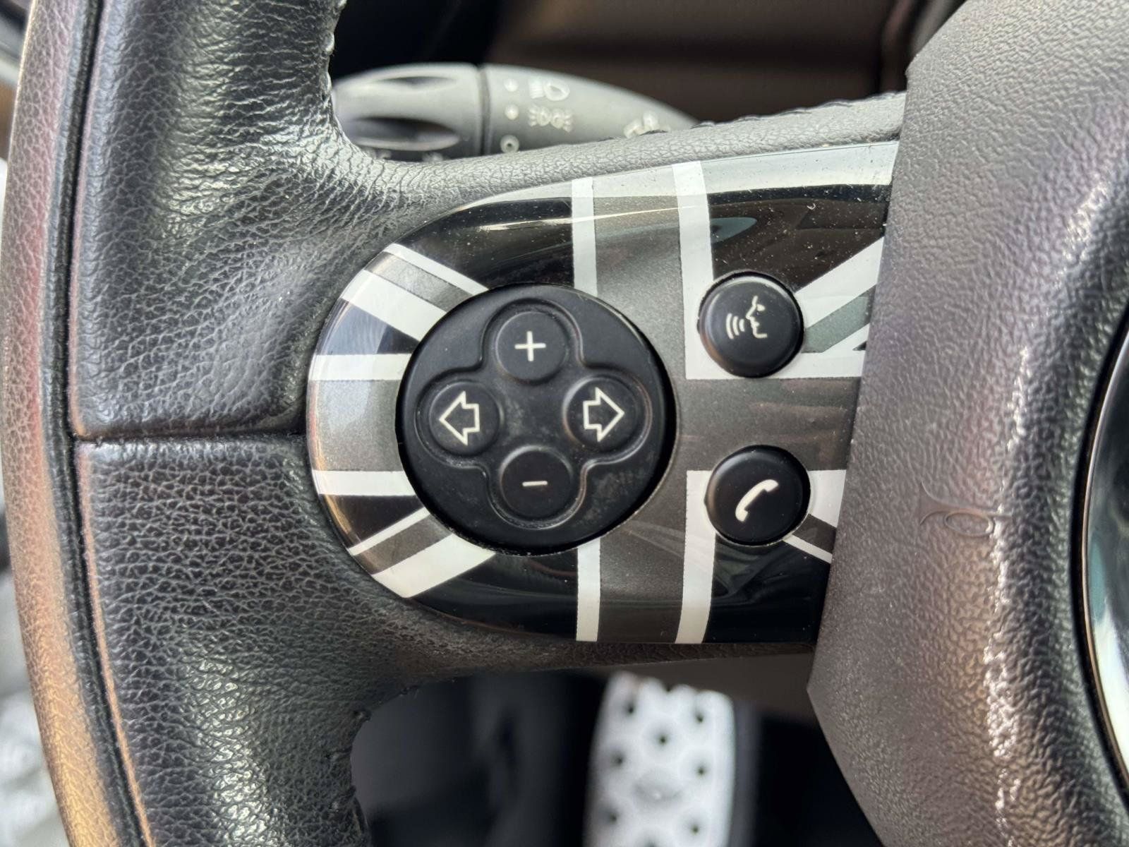 Used 2015 MINI Cooper Paceman FWD image 16