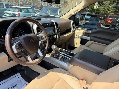 Used 2018 Ford F150 Lariat w/ Equipment Group 502A Luxury image 11