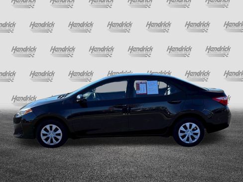 Used 2017 Toyota Corolla L image 3