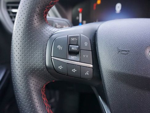 Used 2024 Ford Escape ST-Line w/ Tech Pack #1 FWD image 8