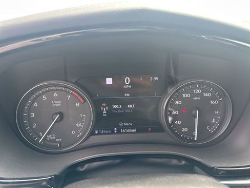 Used 2025 Cadillac XT6 Premium Luxury w/ Technology Package image 5