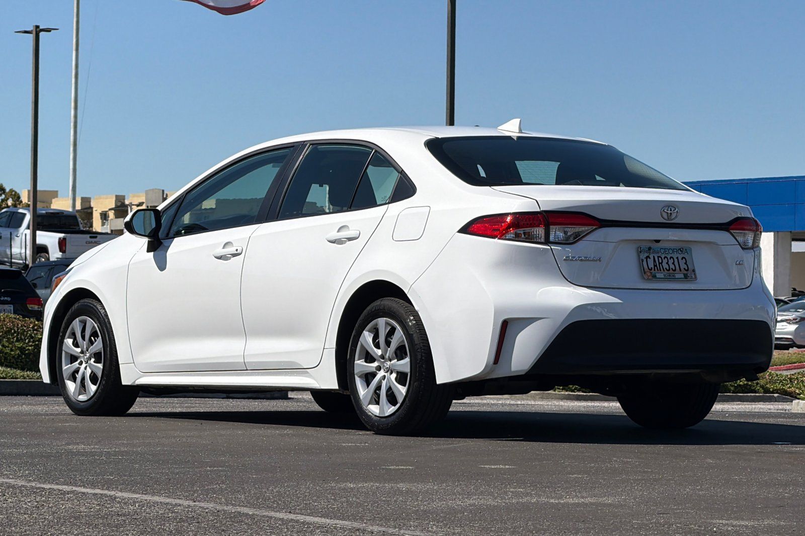 Used 2025 Toyota Corolla LE FWD image 6