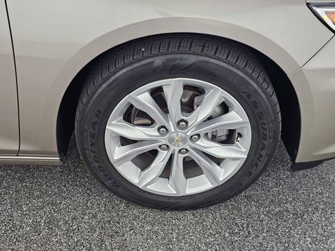 Used 2023 Chevrolet Malibu LT image 9