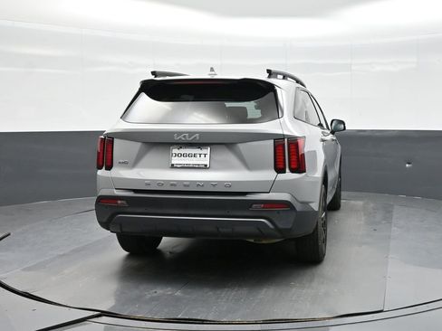 Used 2022 Kia Sorento S AWD/4WD image 5