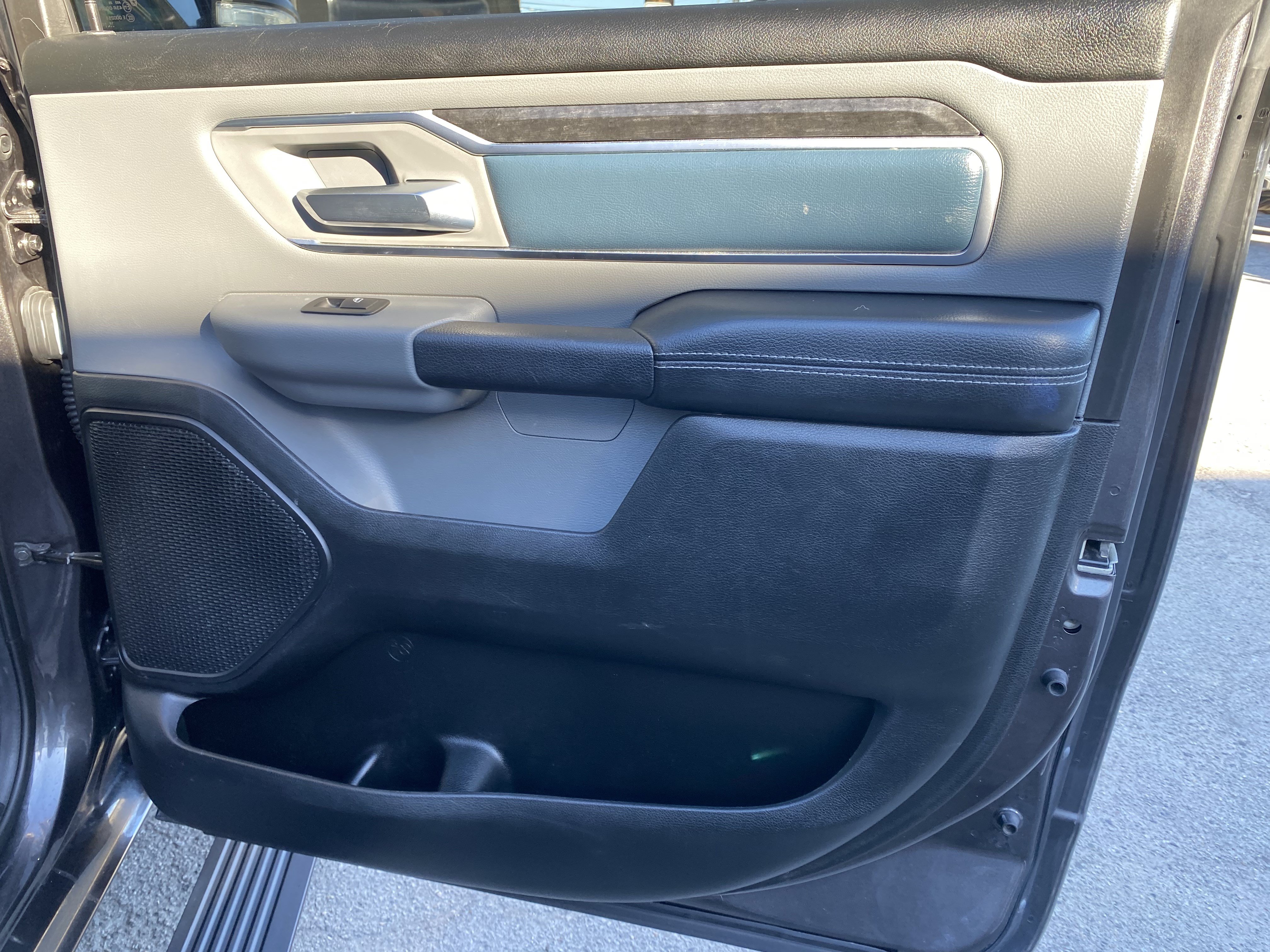 Used 2019 RAM 1500 Big Horn RWD image 18
