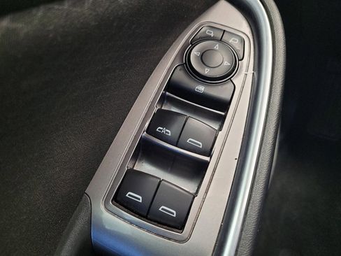Used 2020 Chevrolet Malibu LT FWD image 27