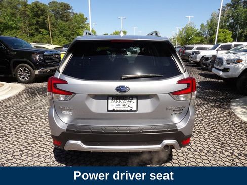 Used 2023 Subaru Forester Touring AWD/4WD image 8