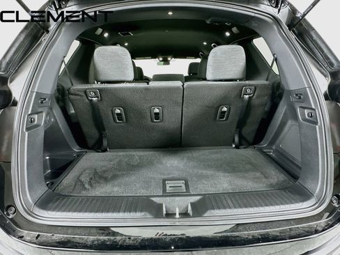 Used 2025 Honda Pilot Sport image 11